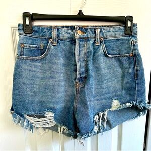 Wild Fable button fly high rise distressed shorts size 6